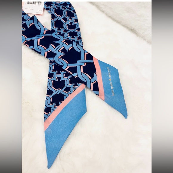 Kate Spade Skinny scarf, neck scarf, Bandana or hair tie. 100% SILK, blue NEW - Picture 3 of 4